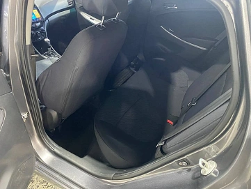 Hyundai Solaris, 2011г, передний привод, автомат