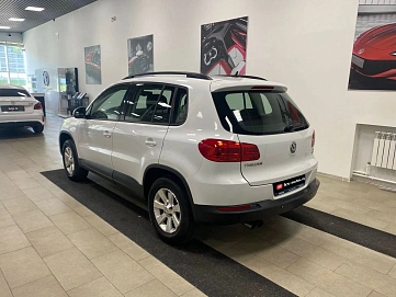 Volkswagen Tiguan, 2014г., передний привод, механика
