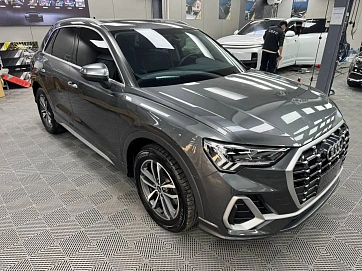 Audi Q3, 2022г, передний привод, робот