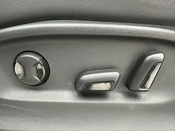 Volkswagen Tiguan, 2022г, передний привод, робот