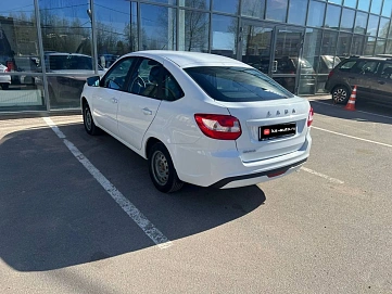 Lada (ВАЗ) Granta, 2022г., передний привод, механика
