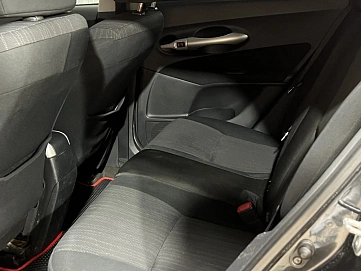 Toyota Auris, 2008г, передний привод, робот