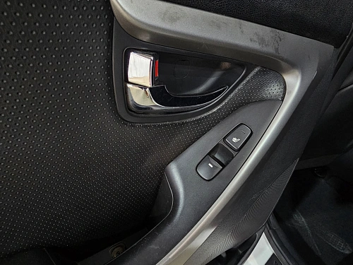 Hyundai Avante, 2011г, передний привод, автомат