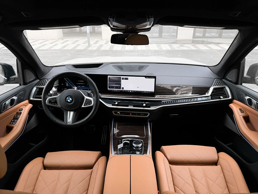 BMW X7, 2025г., полный привод, автомат