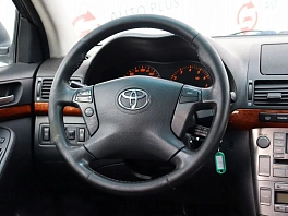 Toyota Avensis, 2006г, передний привод, автомат