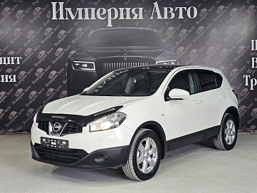 Nissan Qashqai, 2010г, передний привод, вариатор