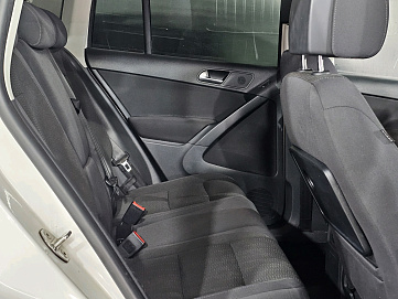 Volkswagen Tiguan, 2013г, передний привод, робот