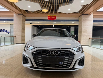 Audi A3, 2021г, передний привод, автомат