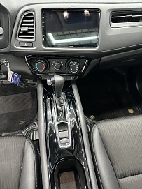 Honda Vezel, 2022г, передний привод, вариатор