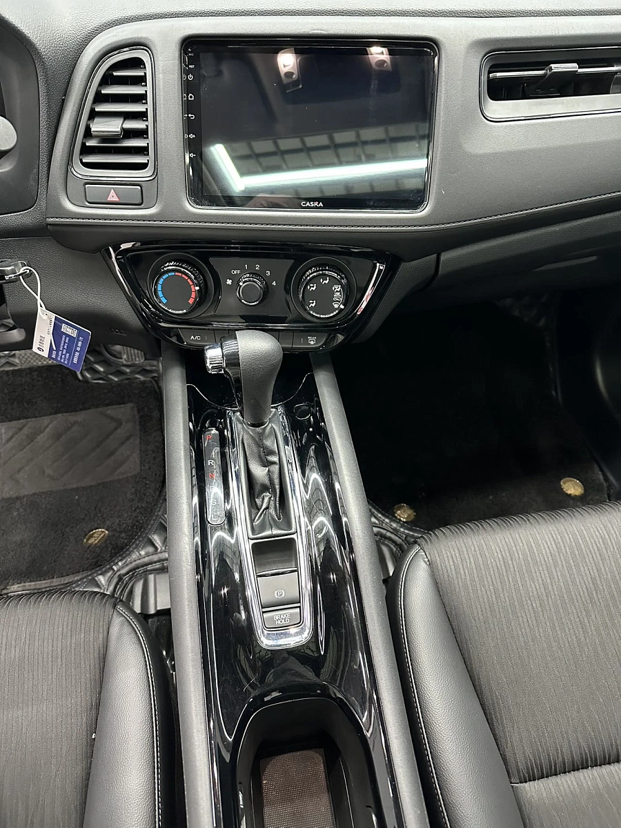 Honda Vezel, 2022г., передний привод, вариатор