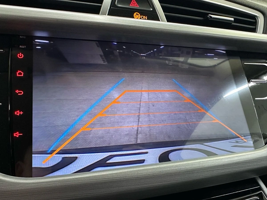 Geely Atlas, 2018г., передний привод, автомат