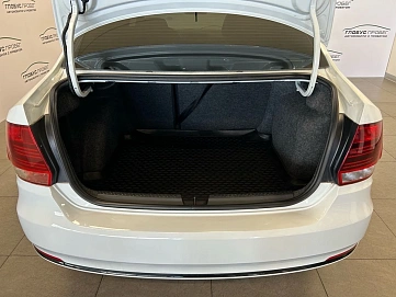 Volkswagen Polo, 2016г, передний привод, механика