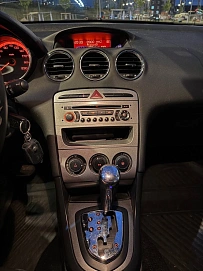 Peugeot 308, 2009г, передний привод, автомат
