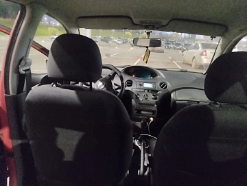 Toyota Yaris, 2004г, передний привод, механика