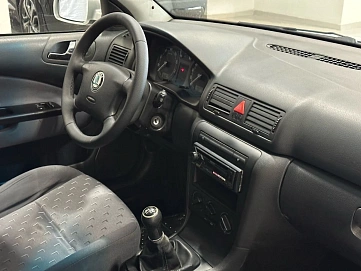 Skoda Octavia, 2008г, передний привод, механика
