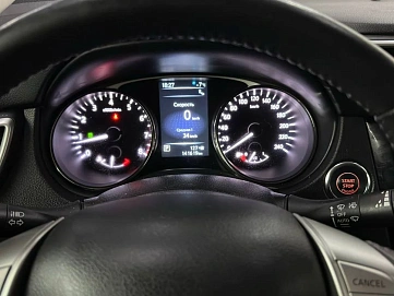 Nissan X-Trail, 2015г, полный привод, вариатор