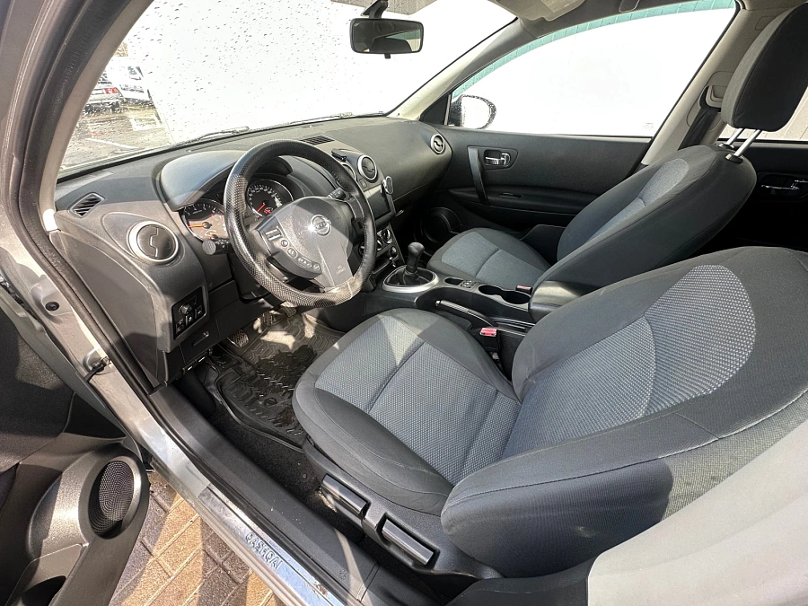 Nissan Qashqai+2, 2012г., передний привод, механика