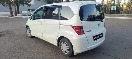 Honda Freed, 2010г, передний привод, вариатор