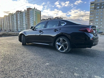 Infiniti Q70, 2015г, полный привод, автомат
