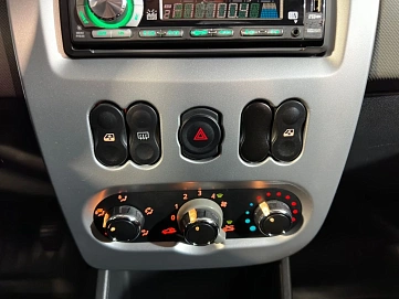 Renault Sandero, 2011г, передний привод, механика