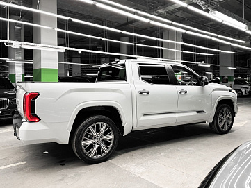 Toyota Tundra, 2024г., полный привод, автомат