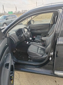 Mitsubishi Outlander, 2016г, полный привод, вариатор