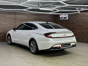 Hyundai Sonata, 2021г, передний привод, автомат