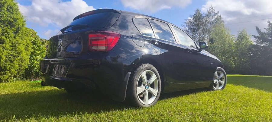 BMW 1 серии, 2013г., задний привод, автомат