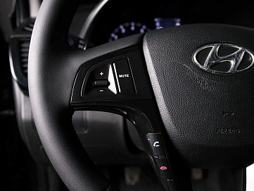 Hyundai Solaris, 2013г., передний привод, механика