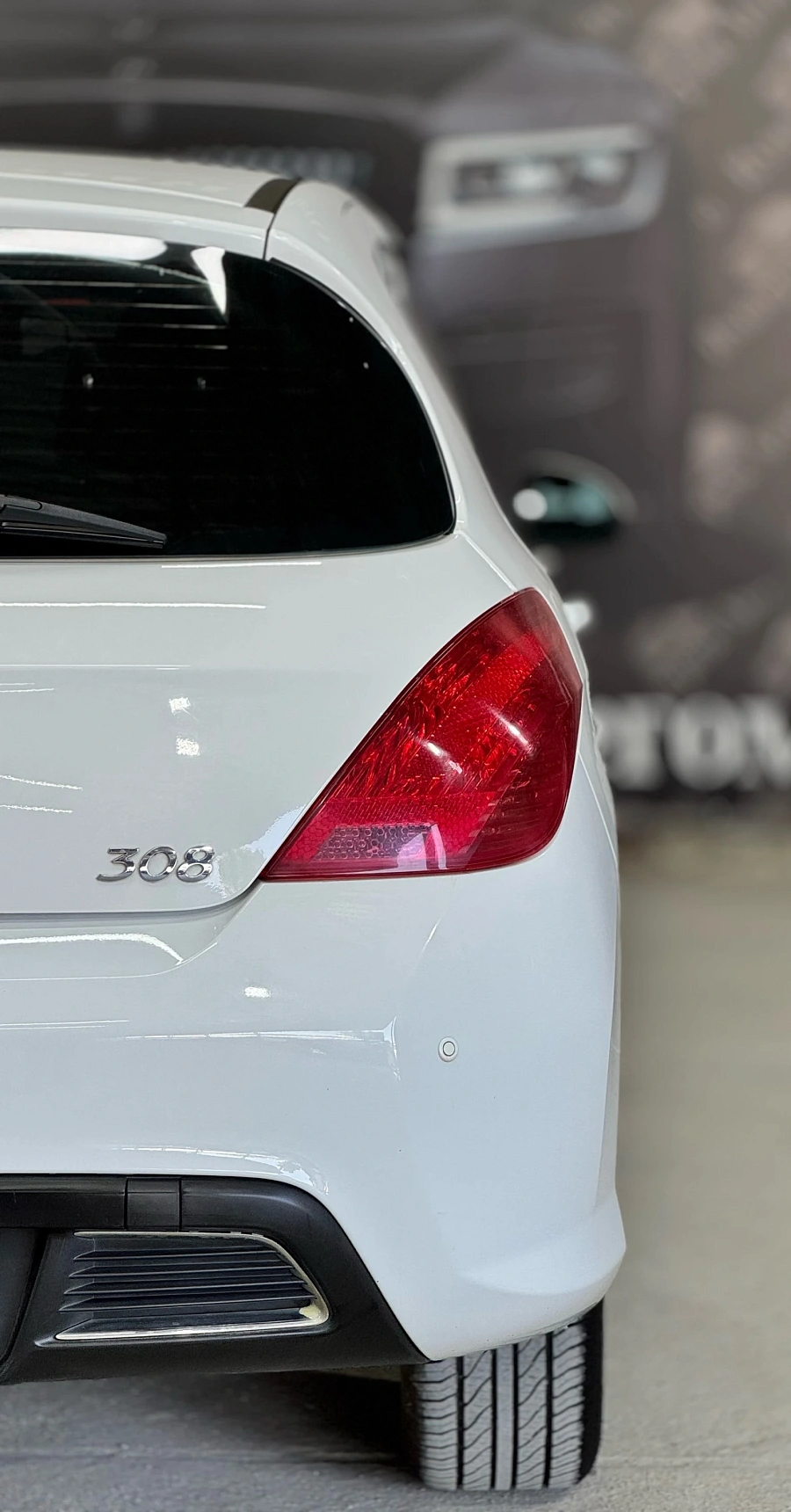 Peugeot 308, 2010г., передний привод, автомат