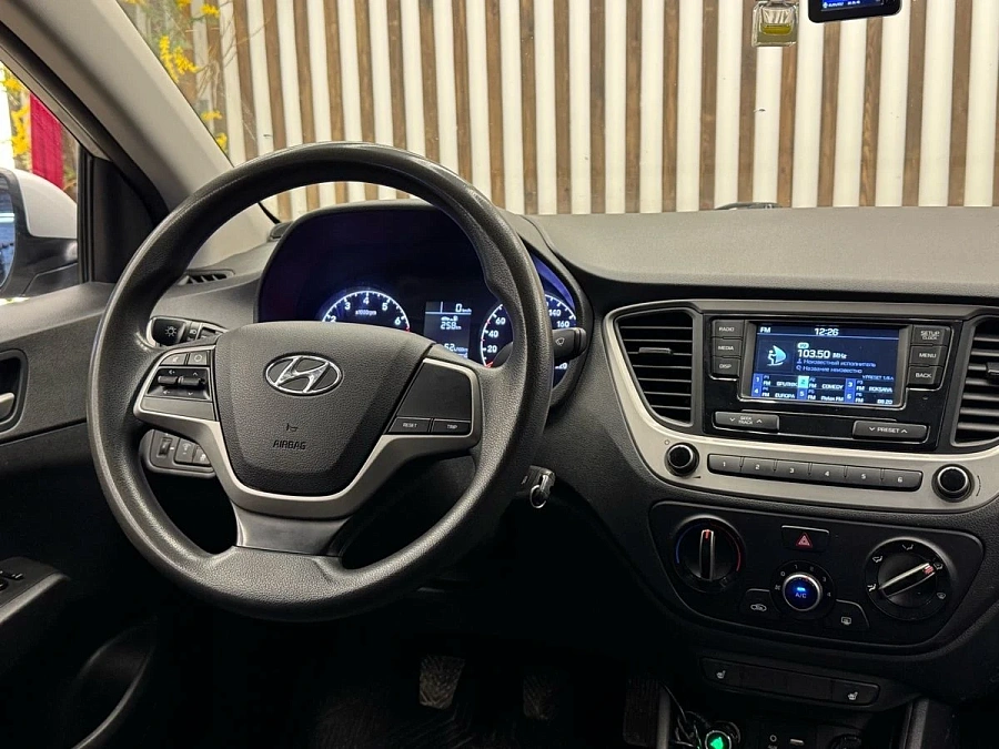 Hyundai Solaris, 2019г., передний привод, механика