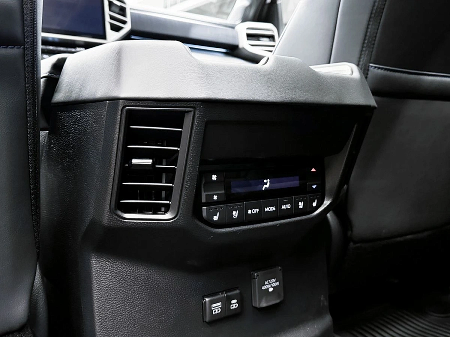 Toyota Sequoia, 2025г., полный привод, автомат