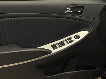 Hyundai Solaris, 2012г, передний привод, автомат