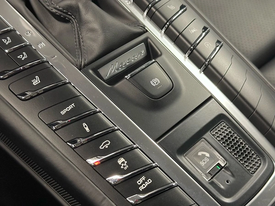 Porsche Macan, 2019г., полный привод, робот