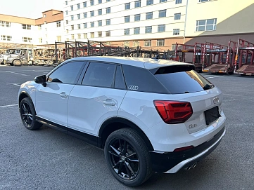 Audi Q2, 2021г, передний привод, робот