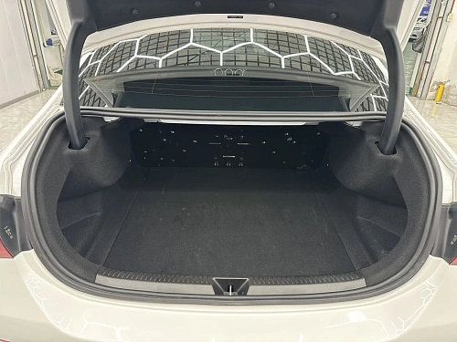 Mercedes-Benz A-Класс, 2023г, передний привод, робот