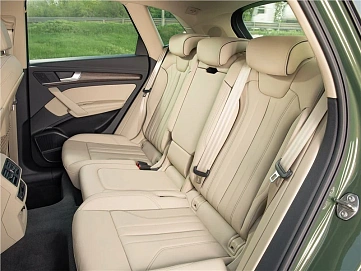 Audi Q5, 2023г, полный привод, робот