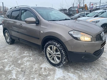 Nissan Qashqai, 2012г, передний привод, вариатор