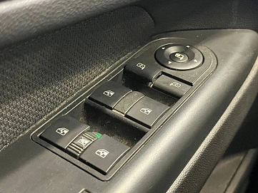 Opel Zafira, 2006г, передний привод, механика