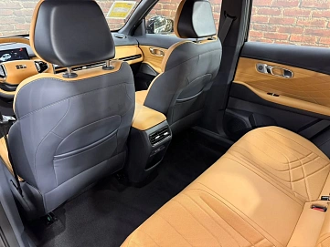 Geely Galaxy Starship 7, 2025г, передний привод, робот