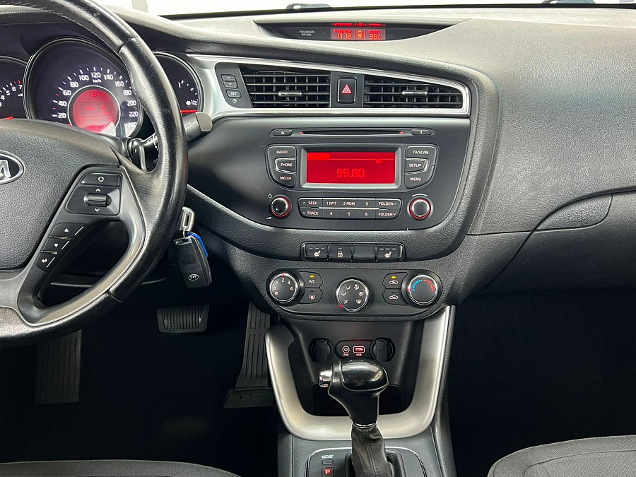 Kia , 2017г., передний привод, автомат