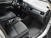 Mitsubishi Outlander, 2015г., полный привод, вариатор