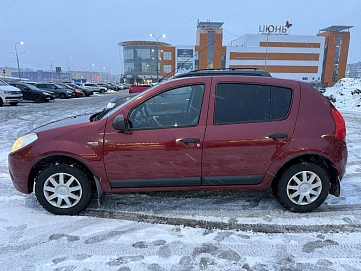 Renault Sandero, 2010г, передний привод, механика