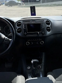 Volkswagen Tiguan, 2012г, полный привод, автомат