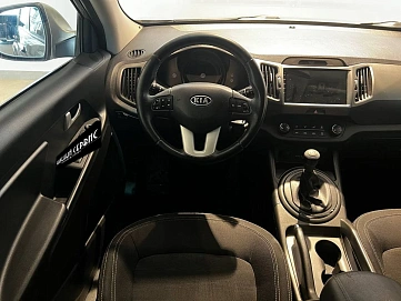 Kia Sportage, 2011г, передний привод, механика