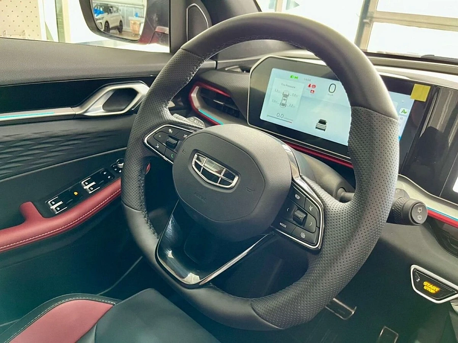 Geely Coolray, 2024г., передний привод, робот
