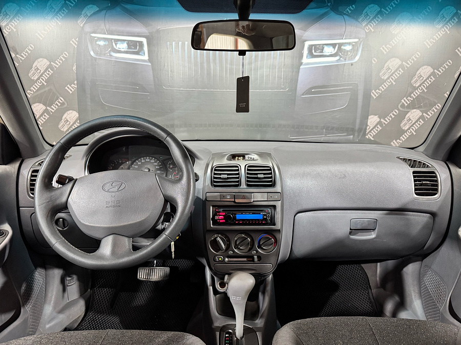 Hyundai Accent, 2003г., передний привод, автомат