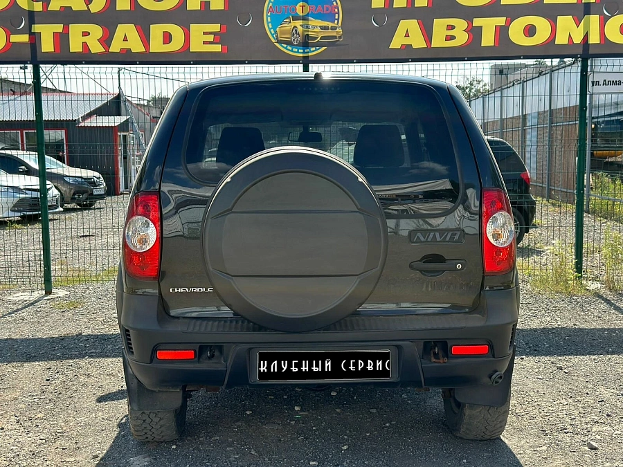 Chevrolet Niva, 2017г., полный привод, механика