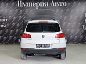 Volkswagen Tiguan, 2013г., передний привод, робот