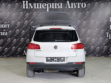 Volkswagen Tiguan, 2013г, передний привод, робот